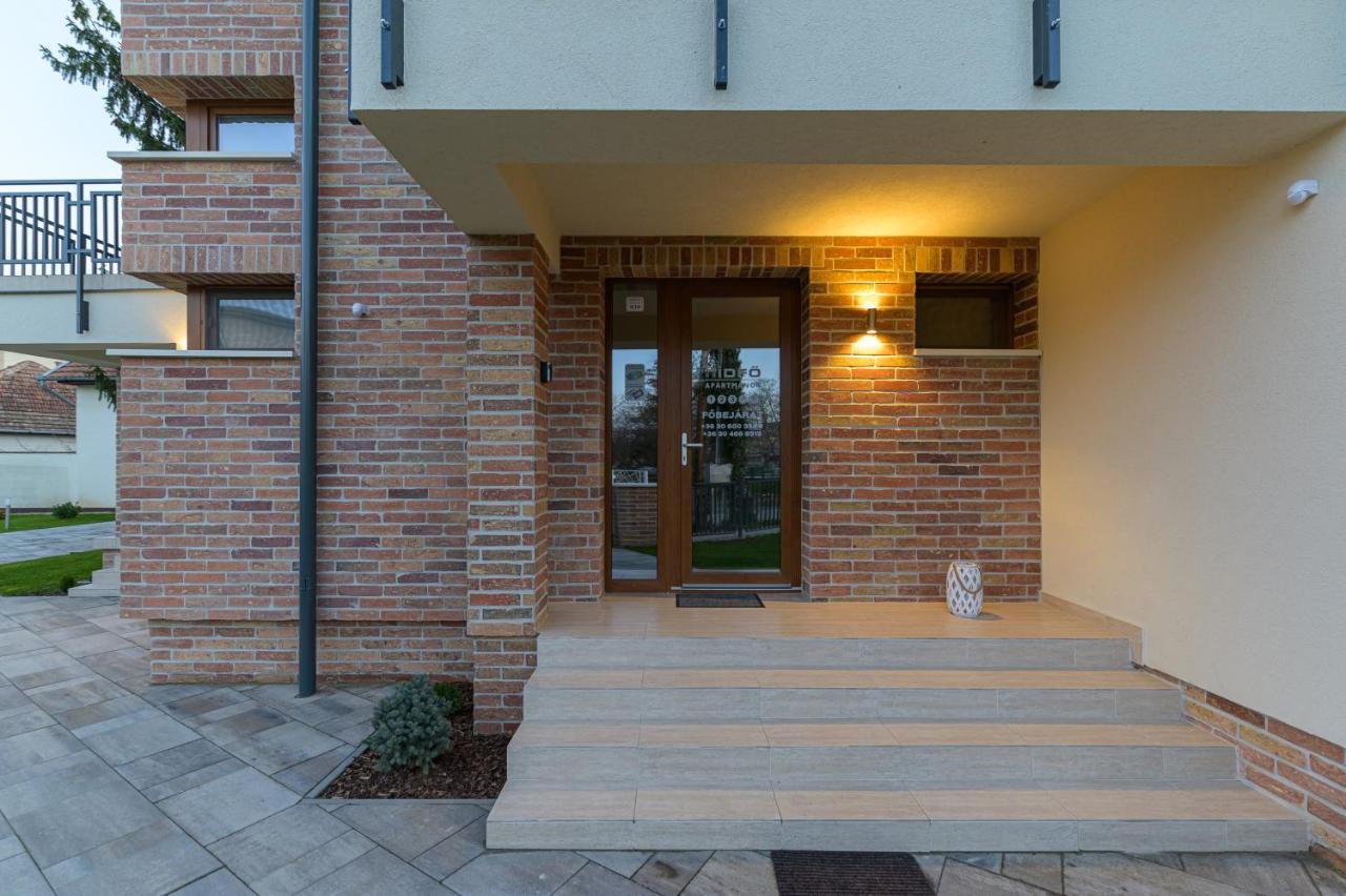 Hidfo Apartman-Nyugalom Szigetei Дьюла Екстер'єр фото