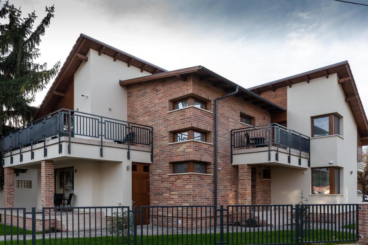Hidfo Apartman-Nyugalom Szigetei Дьюла Екстер'єр фото